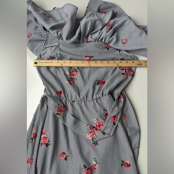 NWT Calvin Klein Striped Floral Embroidery Tie Waist Knee Length Dress Size 6 - Picture 8 of 11